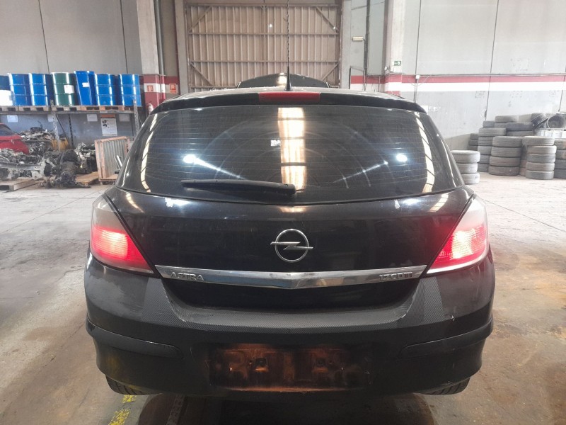 opel astra h (a04) del año 2005