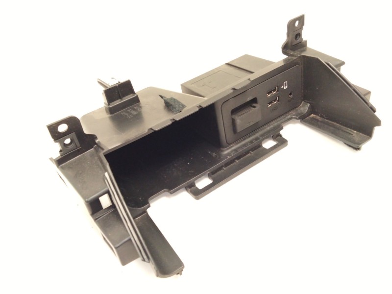Recambio de modulo usb para mazda mx-5 rf targa (nd) 2.0 (nd2e) referencia OEM IAM TK78669U0C  