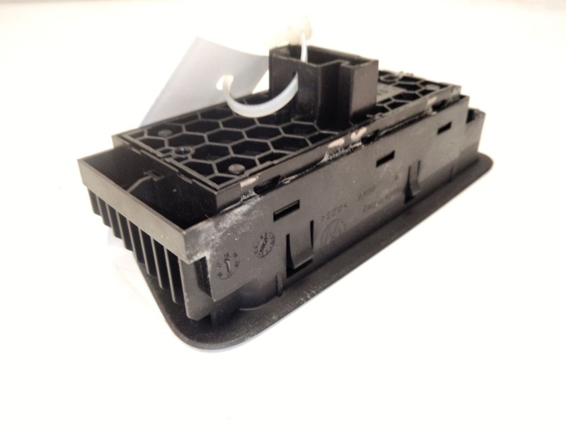 Recambio de mando elevalunas delantero izquierdo para volkswagen golf vii (5g1, bq1, be1, be2) 1.0 tsi referencia OEM IAM 5G0959