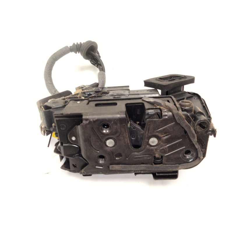 Recambio de cerradura puerta trasera derecha para volkswagen golf vii (5g1, bq1, be1, be2) 1.0 tsi referencia OEM IAM 5TA839015 