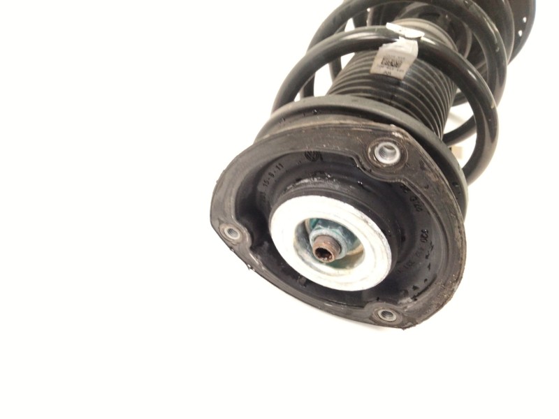 Recambio de amortiguador delantero derecho para volkswagen t-cross (c11) 1.0 tsi referencia OEM IAM 2Q0413031  