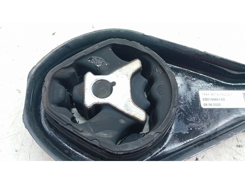 Recambio de soporte motor para volkswagen t-cross (c11) 1.0 tsi referencia OEM IAM 2Q0199851AD  