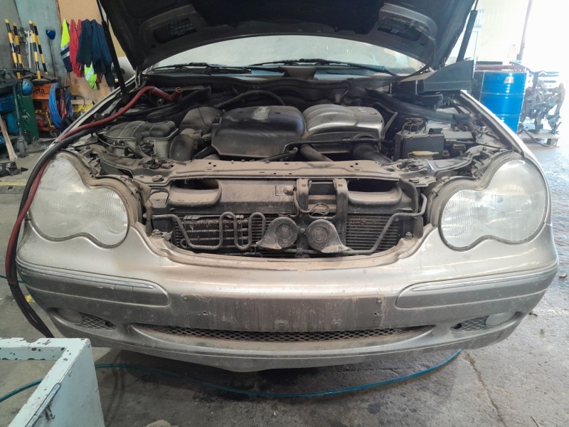 mercedes-benz clase c (w203) del año 2005