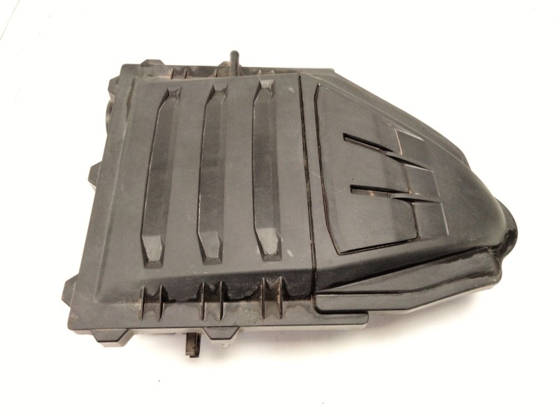 Recambio de caja filtro de aire para volkswagen golf vii (5g1, bq1, be1, be2) 1.0 tsi referencia OEM IAM 04C123  