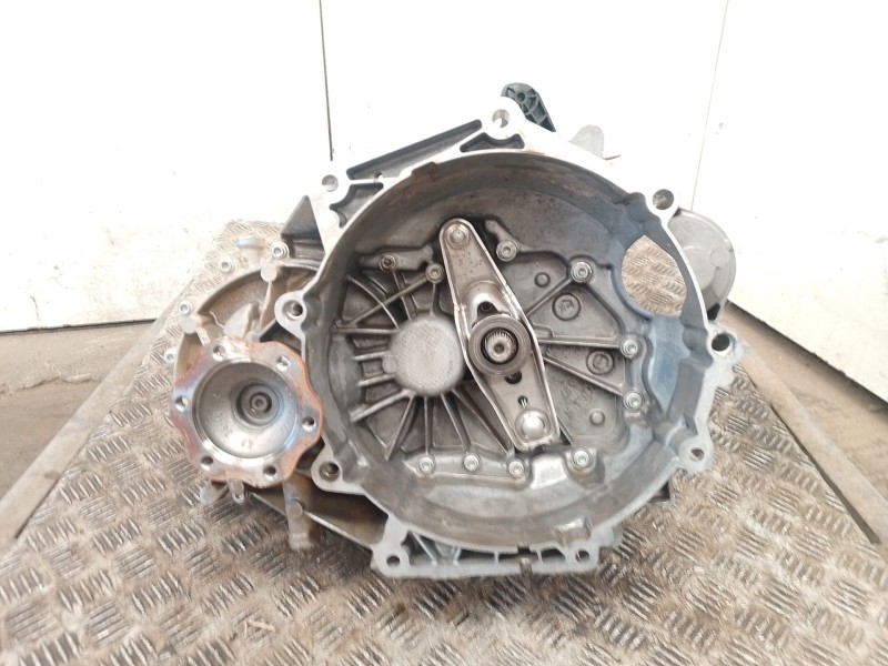 Recambio de caja cambios para volkswagen golf vii (5g1, bq1, be1, be2) 1.0 tsi referencia OEM IAM 0AJ301103  