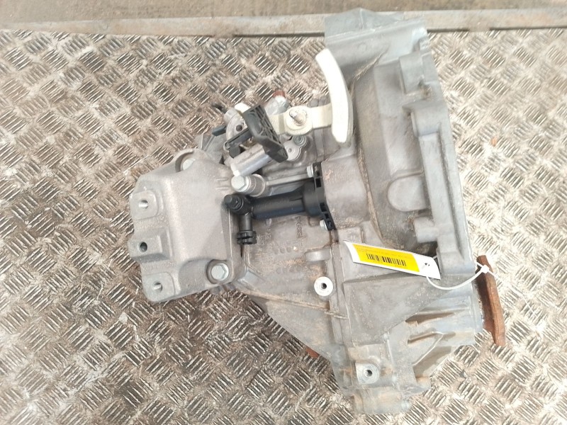 Recambio de caja cambios para volkswagen golf vii (5g1, bq1, be1, be2) 1.0 tsi referencia OEM IAM 0AJ301103  