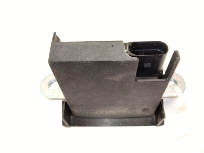 Recambio de cerradura maletero / porton para volkswagen golf vii (5g1, bq1, be1, be2) 1.0 tsi referencia OEM IAM 5G6827505  