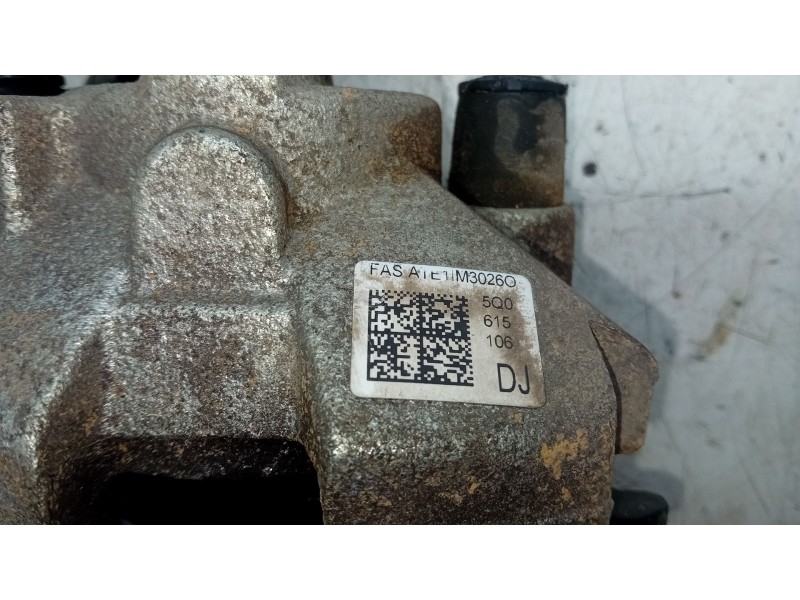 Recambio de pinza freno delantera derecha para volkswagen golf vii (5g1, bq1, be1, be2) 1.0 tsi referencia OEM IAM 5Q0615106  