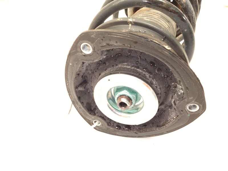 Recambio de amortiguador delantero izquierdo para volkswagen golf vii (5g1, bq1, be1, be2) 1.0 tsi referencia OEM IAM 5Q0413023 