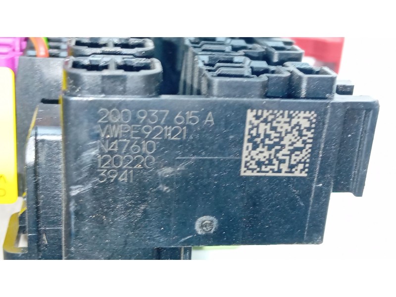 Recambio de caja fusibles para volkswagen t-cross (c11) 1.0 tsi referencia OEM IAM   