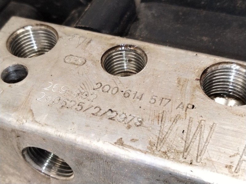 Recambio de abs para volkswagen t-cross (c11) 1.0 tsi referencia OEM IAM 2Q0614617  