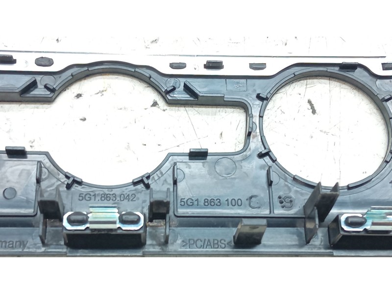 Recambio de moldura para volkswagen golf vii (5g1, bq1, be1, be2) 1.0 tsi referencia OEM IAM 5G1863100  