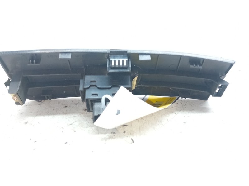 Recambio de mando elevalunas delantero derecho para hyundai matrix (fc) 1.5 crdi referencia OEM IAM 9358017000  