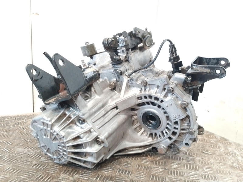 Recambio de caja cambios para hyundai matrix (fc) 1.5 crdi referencia OEM IAM J31973  