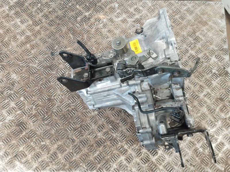 Recambio de caja cambios para hyundai matrix (fc) 1.5 crdi referencia OEM IAM J31973  