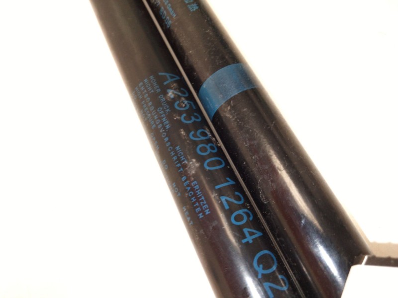 Recambio de amortiguadores capo para mercedes-benz glc coupe (c253) 250 4-matic (253.346) referencia OEM IAM A2539801264  