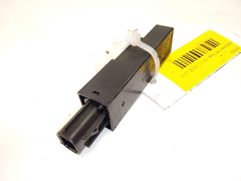 Recambio de antena para mazda mx-5 rf targa (nd) 2.0 (nd2e) referencia OEM IAM KD45676NXA  