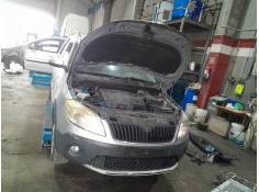 skoda roomster (5j7) del año 2025 2