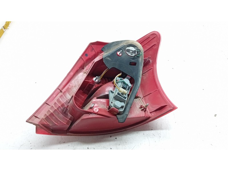 Recambio de piloto trasero izquierdo para toyota yaris (ksp9/scp9/nlp9) básico referencia OEM IAM   