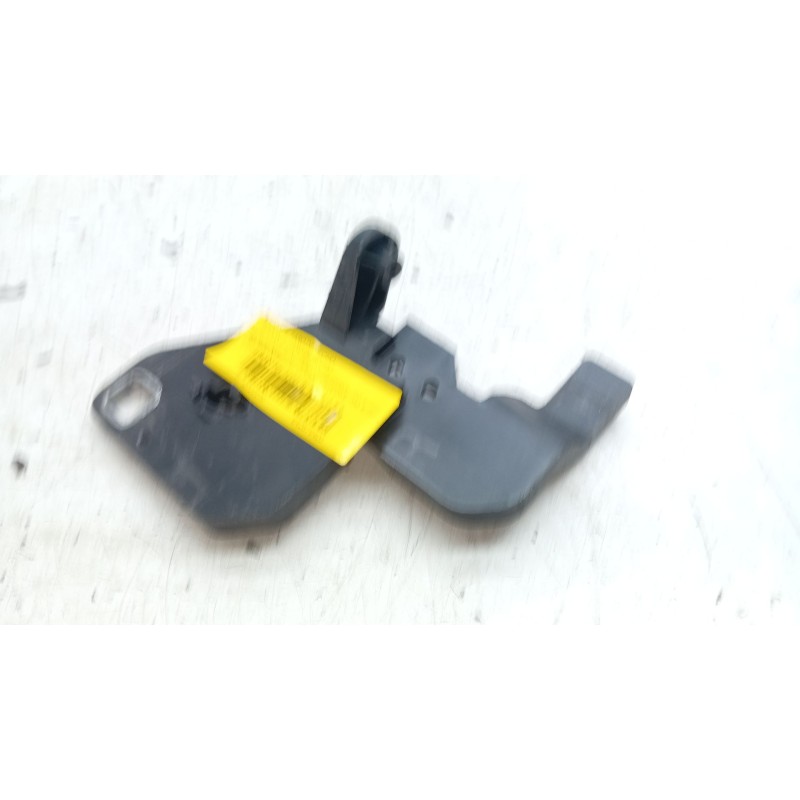 Recambio de soporte faro derecho para mercedes-benz glc coupe (c253) 250 4-matic (253.346) referencia OEM IAM A2536201800  