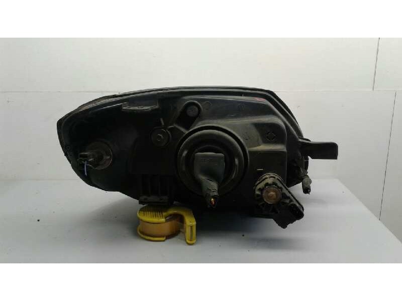 Recambio de faro izquierdo para hyundai accent (lc) crdi gl referencia OEM IAM UP-M60GF20  