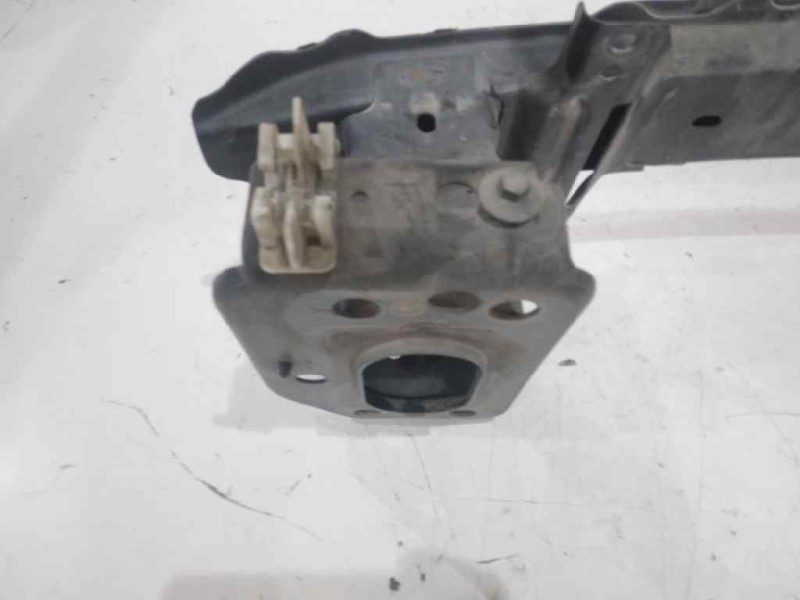 Recambio de refuerzo paragolpes delantero para ford fiesta (cb1) trend referencia OEM IAM   