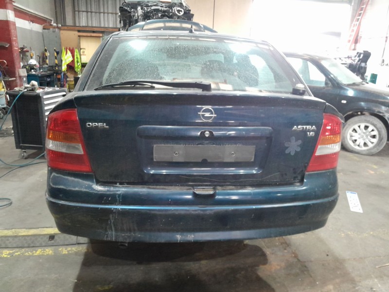 opel astra g fastback (t98) del año 2001