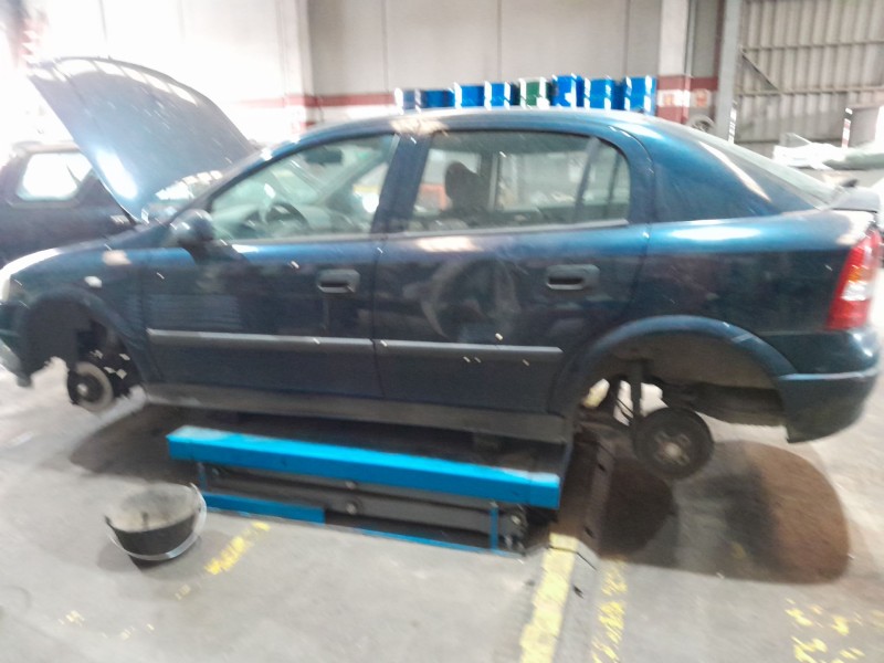 opel astra g fastback (t98) del año 2001