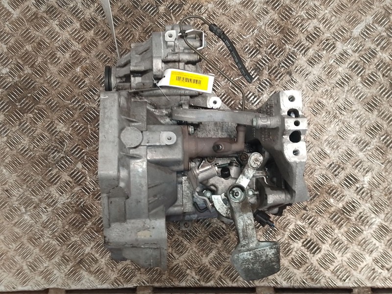 Recambio de caja cambios para volkswagen golf v (1k1) 1.9 tdi referencia OEM IAM GQQ  