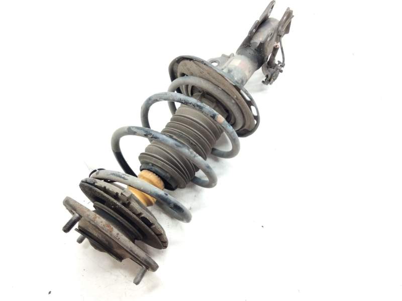 Recambio de amortiguador delantero derecho para toyota auris referencia OEM IAM F05R5  