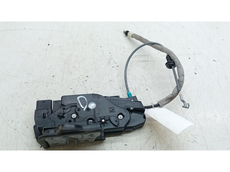 Recambio de cerradura puerta delantera derecha para mercedes-benz clase a (w177) a 180 d (177.003) referencia OEM IAM A099720200