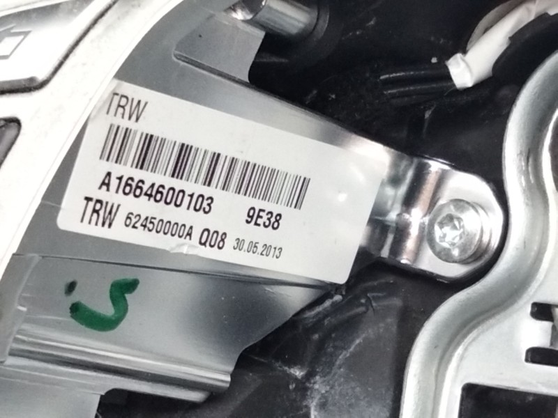 Recambio de volante para mercedes-benz clase m (w166) referencia OEM IAM A1664600103  