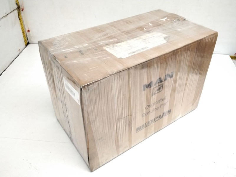 Recambio de retrovisor interior para man f 2000 32/35/41.xxx referencia OEM IAM 88637306061  