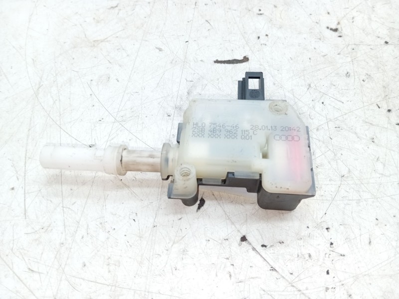 Recambio de motor cierre porton para audi a4 b6 avant (8e5) 2.4 referencia OEM IAM 2SB4B9962115C  