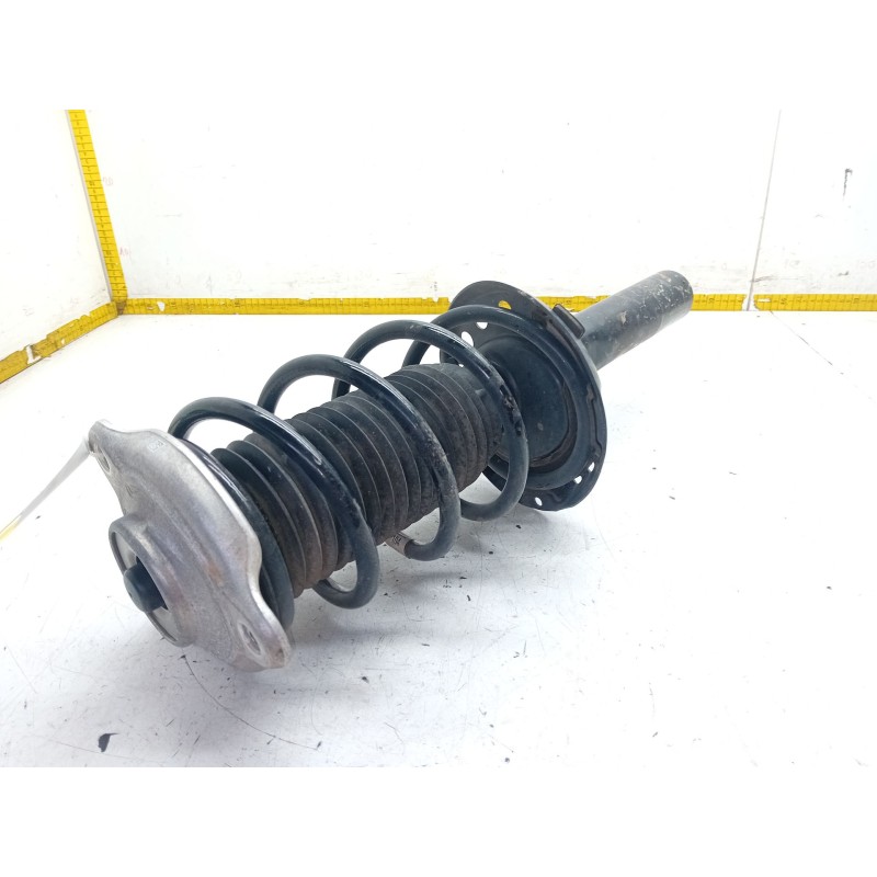 Recambio de amortiguador delantero izquierdo para mercedes-benz clase a (w177) a 180 d (177.003) referencia OEM IAM A1773209700 