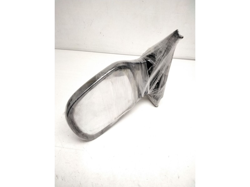 Recambio de retrovisor izquierdo para nissan serena (c23) 2.3 d referencia OEM IAM 963028C900  NEGRO
