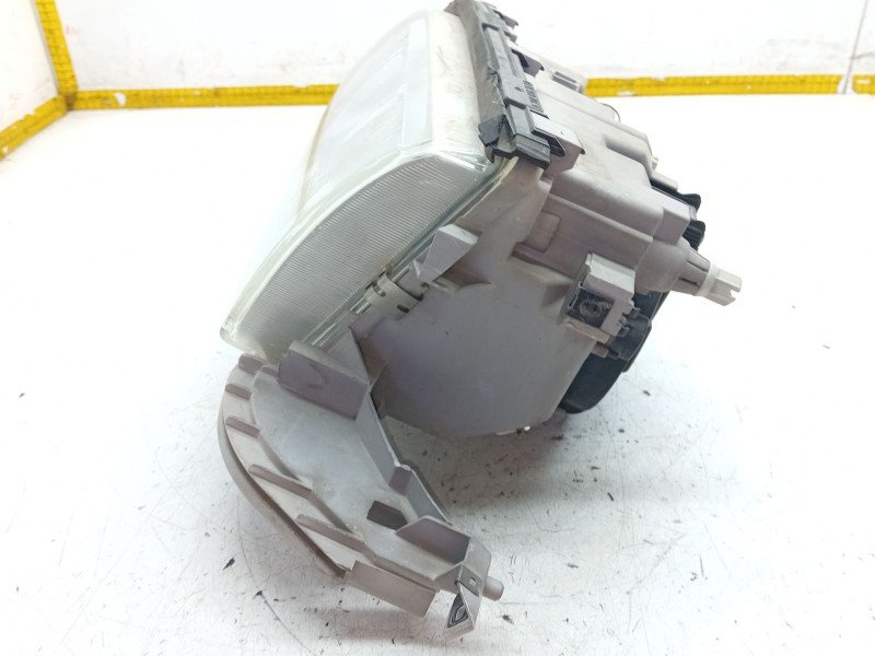 Recambio de faro izquierdo para mercedes-benz clase c (w202) c 180 (202.018) referencia OEM IAM A2028202961  