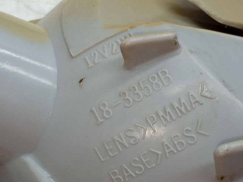 Recambio de piloto delantero izquierdo para mercedes-benz clase c (w202) c 180 (202.018) referencia OEM IAM 183358B  