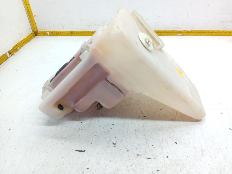 Recambio de deposito limpia para mercedes-benz clase c (w202) c 180 (202.018) referencia OEM IAM 2028690620  