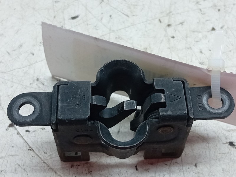 Recambio de cerradura capot para mercedes-benz clase c (w202) c 180 (202.018) referencia OEM IAM 202880  