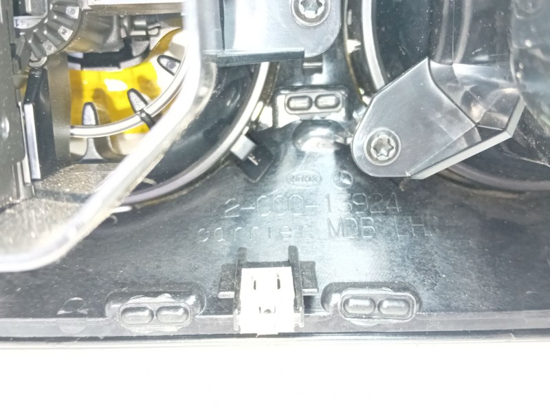 Recambio de aireador central para mercedes-benz clase a (w177) a 180 d (177.003) referencia OEM IAM 200013924  