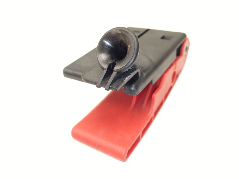 Recambio de tirador capot para mercedes-benz clase a (w177) a 180 d (177.003) referencia OEM IAM A1778808902  