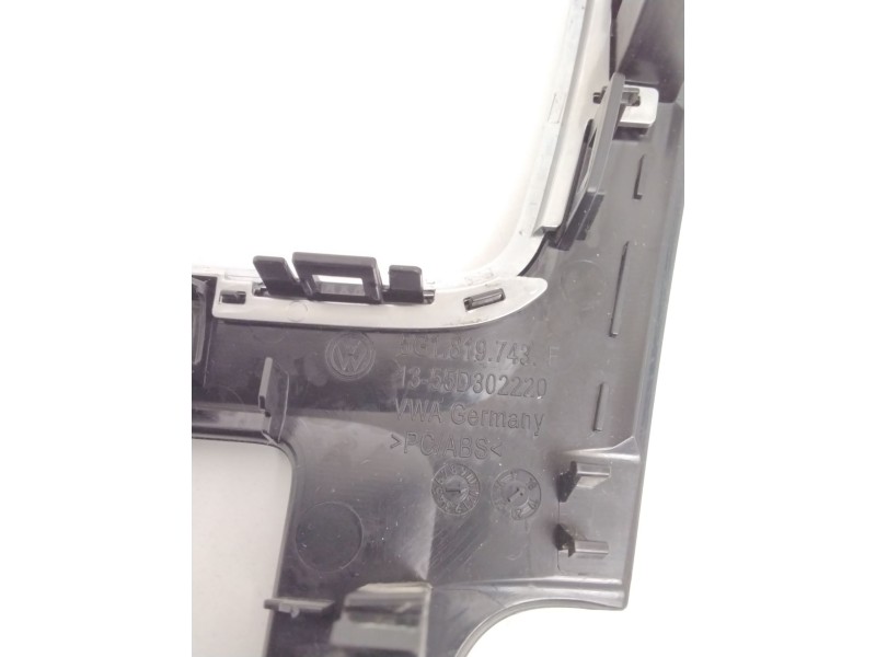 Recambio de panel central para volkswagen golf vii (5g1, bq1, be1, be2) 1.0 tsi referencia OEM IAM 5G1819743  