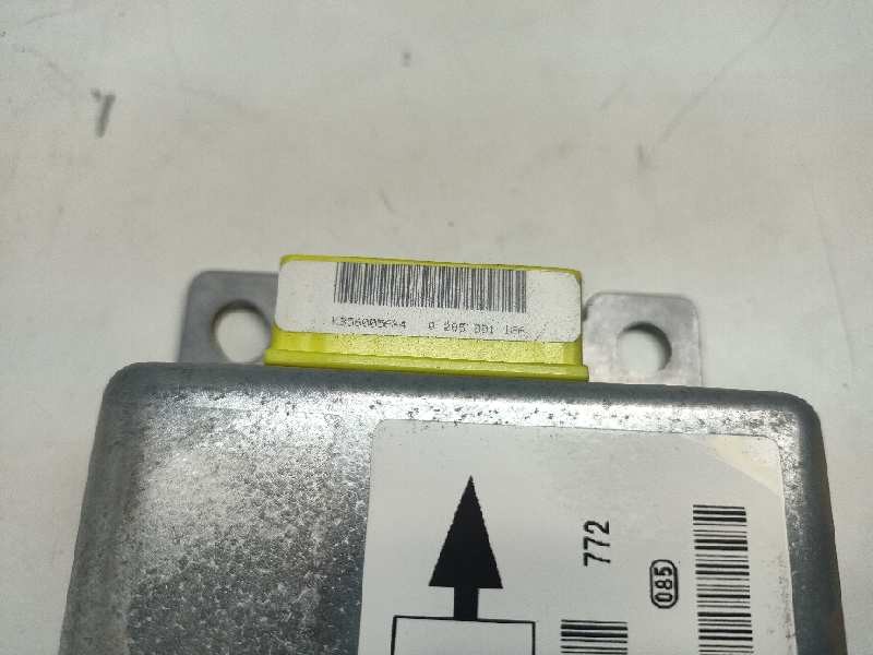 Recambio de centralita airbag para nissan terrano/terrano.ii (r20) referencia OEM IAM 0285001186 285568F200 