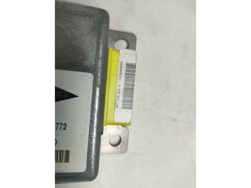 Recambio de centralita airbag para nissan terrano/terrano.ii (r20) referencia OEM IAM 0285001186 285568F200 