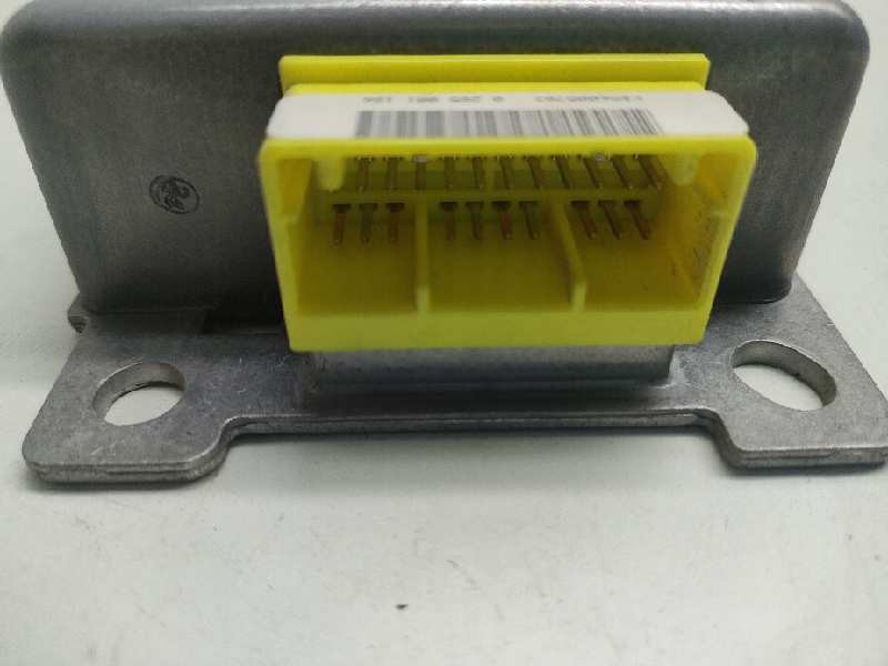 Recambio de centralita airbag para nissan terrano/terrano.ii (r20) referencia OEM IAM 0285001186 285568F200 