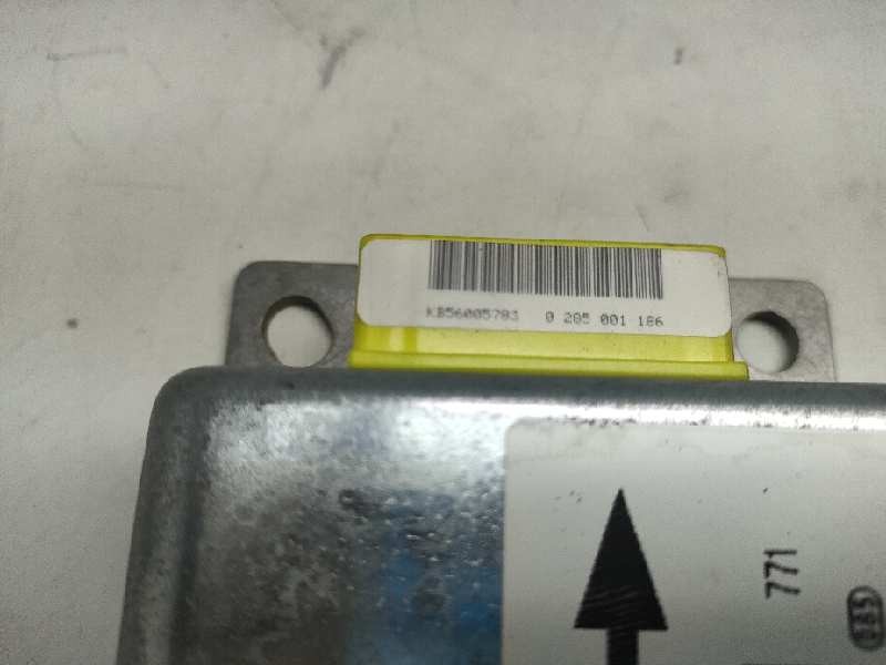 Recambio de centralita airbag para nissan terrano/terrano.ii (r20) referencia OEM IAM 0285001186 285568F200 