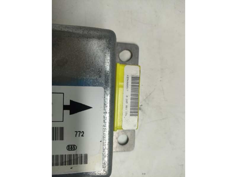 Recambio de centralita airbag para nissan terrano/terrano.ii (r20) referencia OEM IAM 0285001186 285568F200 