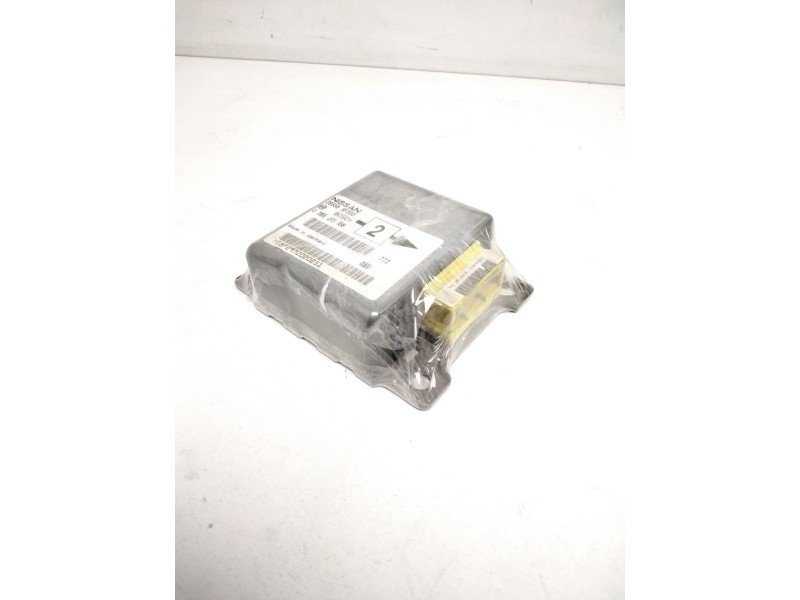 Recambio de centralita airbag para nissan terrano/terrano.ii (r20) referencia OEM IAM 0285001186 285568F200 