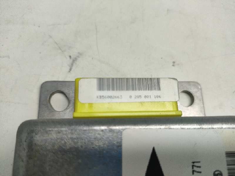 Recambio de centralita airbag para nissan terrano/terrano.ii (r20) referencia OEM IAM 0285001186 285568F200 